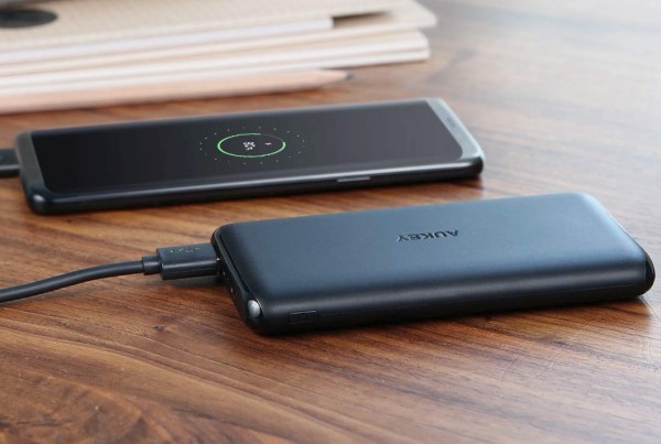 Best powerbanks for Moto Z3 Force and Z2 Force